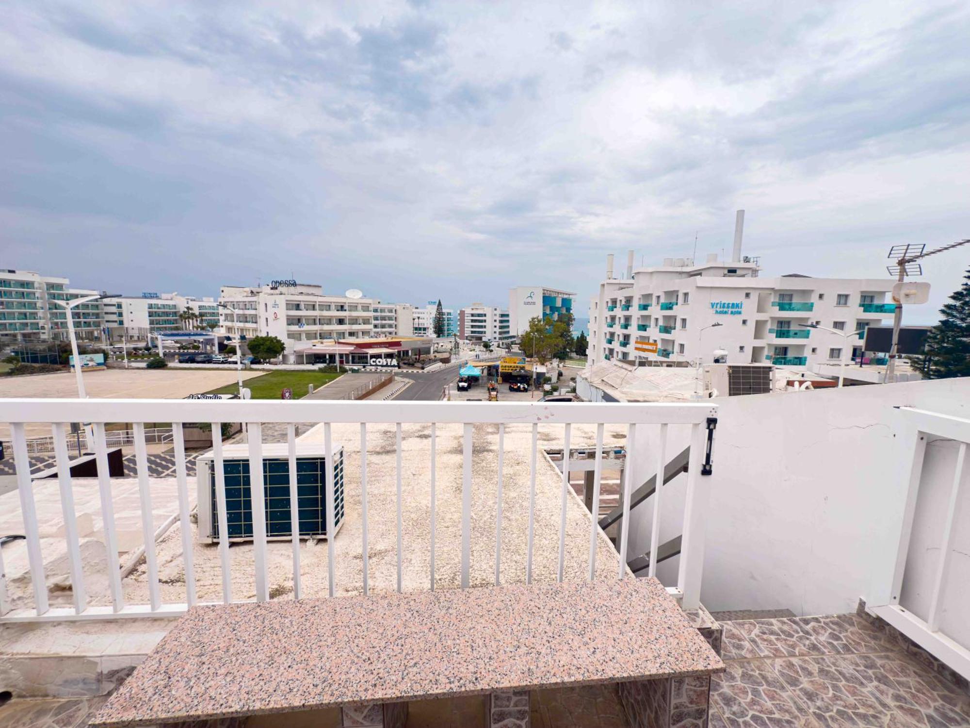 Sofia'S Seaview Apartment โปรทาราส ภายนอก รูปภาพ