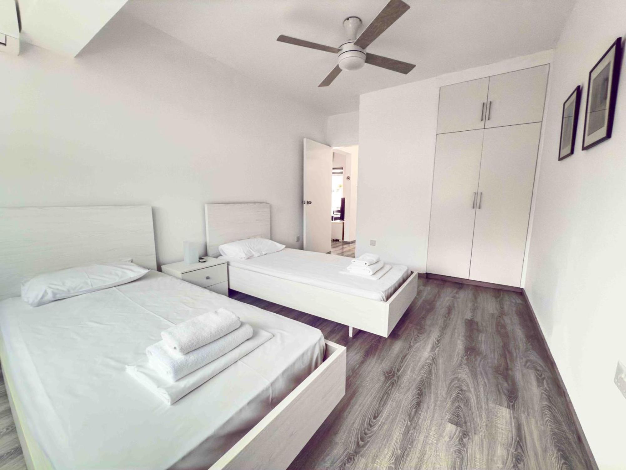 Sofia'S Seaview Apartment โปรทาราส ภายนอก รูปภาพ