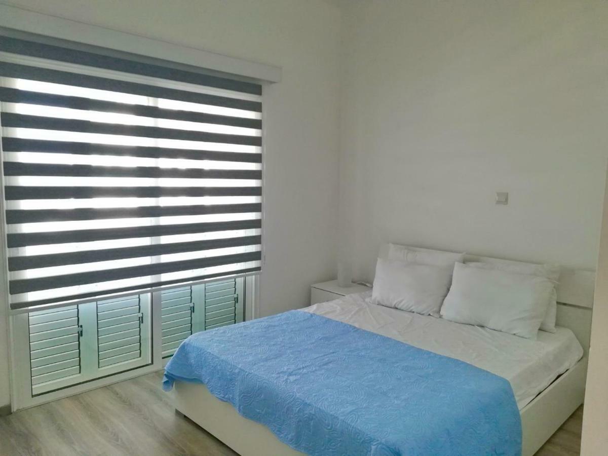 Sofia'S Seaview Apartment โปรทาราส ภายนอก รูปภาพ