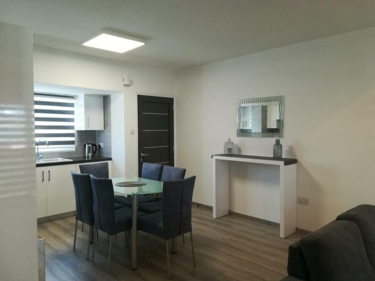Sofia'S Seaview Apartment โปรทาราส ภายนอก รูปภาพ