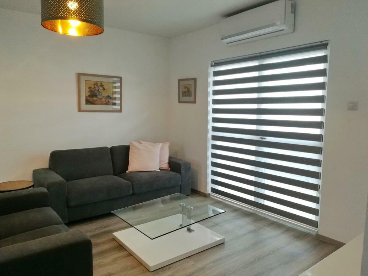 Sofia'S Seaview Apartment โปรทาราส ภายนอก รูปภาพ